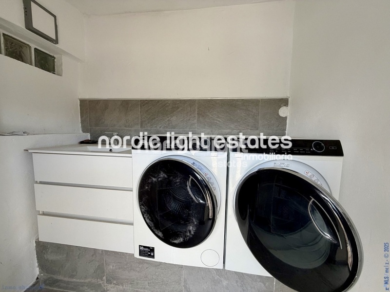 3 villas de lujo con 14 dormitorios,11 baños y 3 piscinas