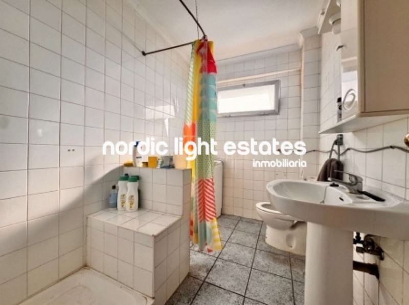 Amplio piso 3 dormitorios para reformar