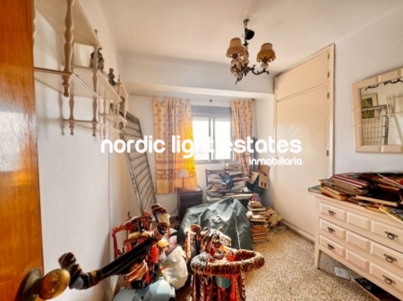 Amplio piso 3 dormitorios para reformar