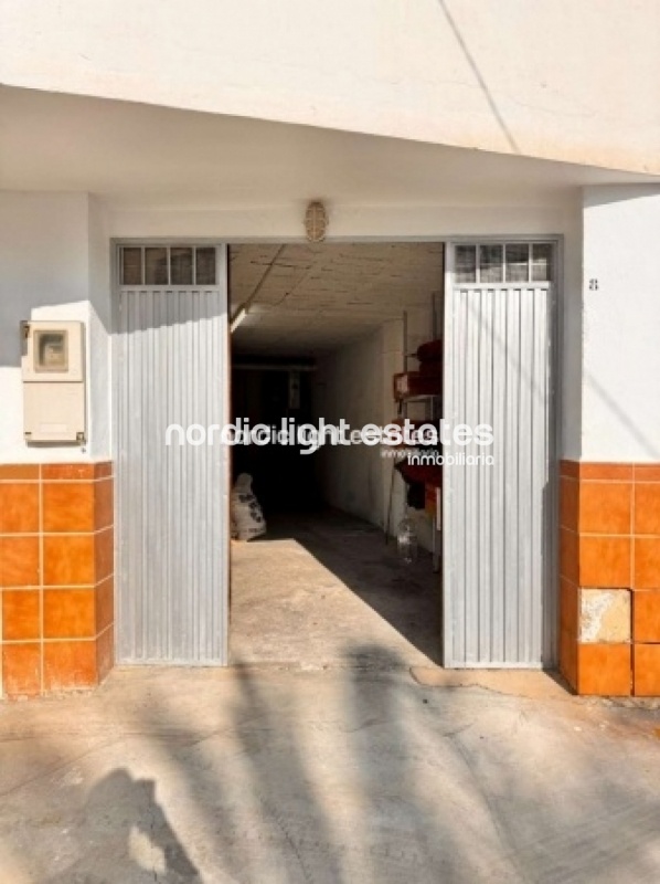 Amplio piso 3 dormitorios para reformar