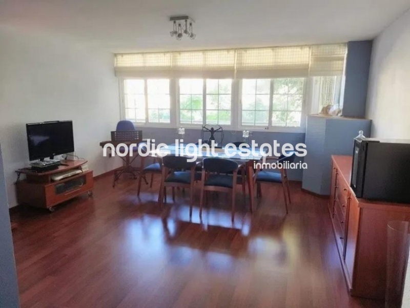 Amplio y luminoso piso en Limonar Alto