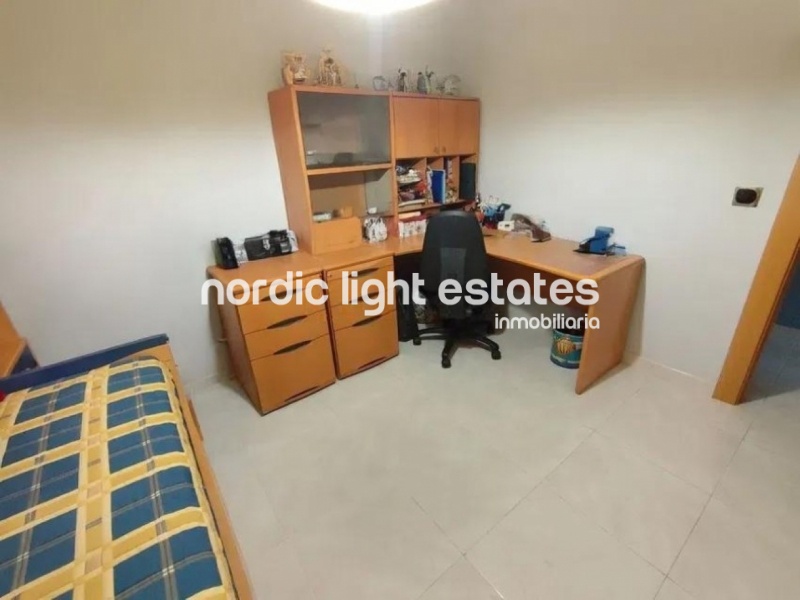 Amplio y luminoso piso en Limonar Alto