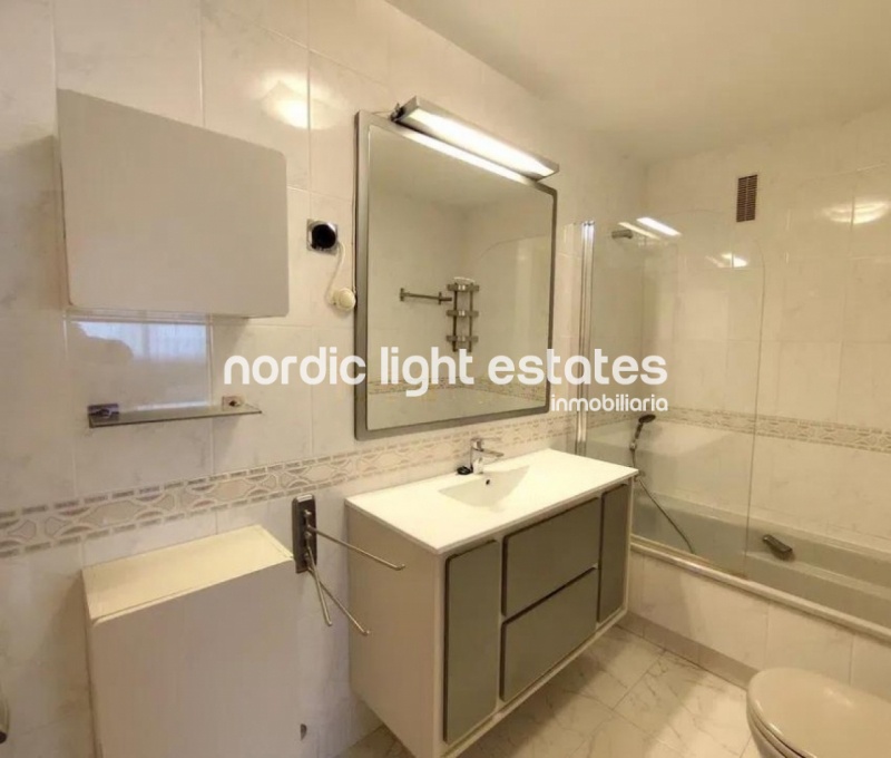 Amplio y luminoso piso en Limonar Alto