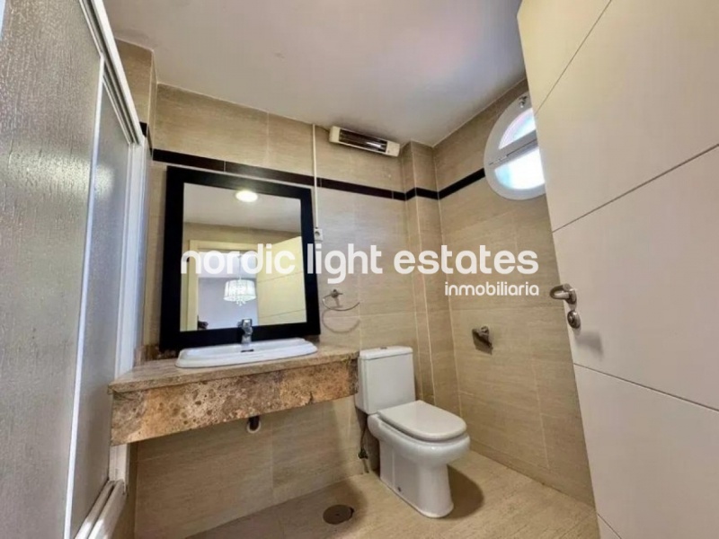 Bonita casa adosada con 2 plazas de garaje