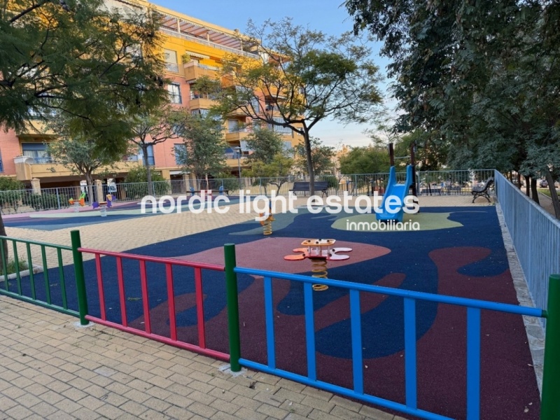 Estupendo apartamento con plaza de garaje privada