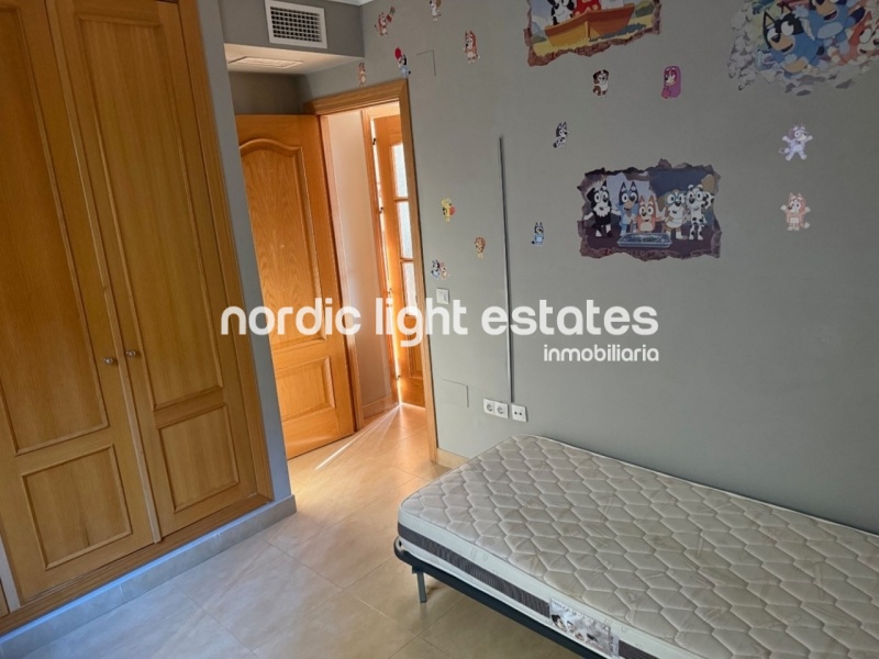 Estupendo apartamento con plaza de garaje privada