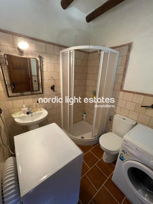 Linda casa de campo, posibilidad de ampliación legal