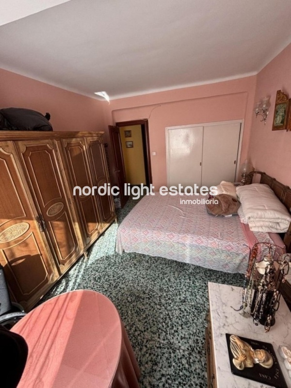 Piso muy próximo al Hospital Civil de Málaga