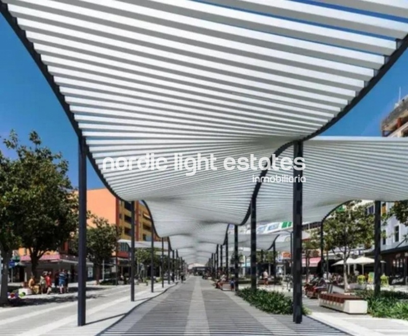 Functional apartment, highly convenient location 