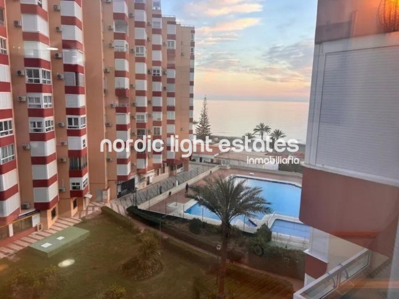 Modern studio refurbished with high quality materials 