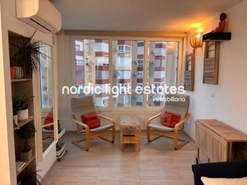 Modern studio refurbished with high quality materials 