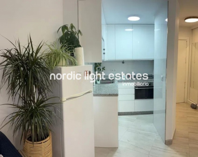 Modern studio refurbished with high quality materials 