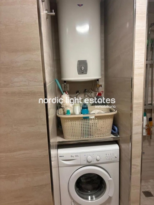 Modern studio refurbished with high quality materials 