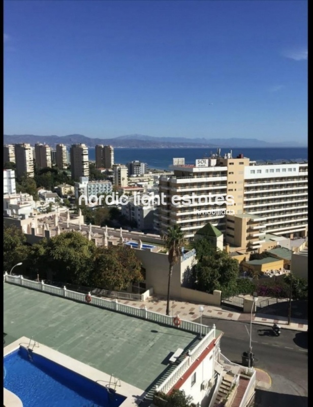 Apartamento céntrico zona Bajondillo. Plaza de parking y trastero