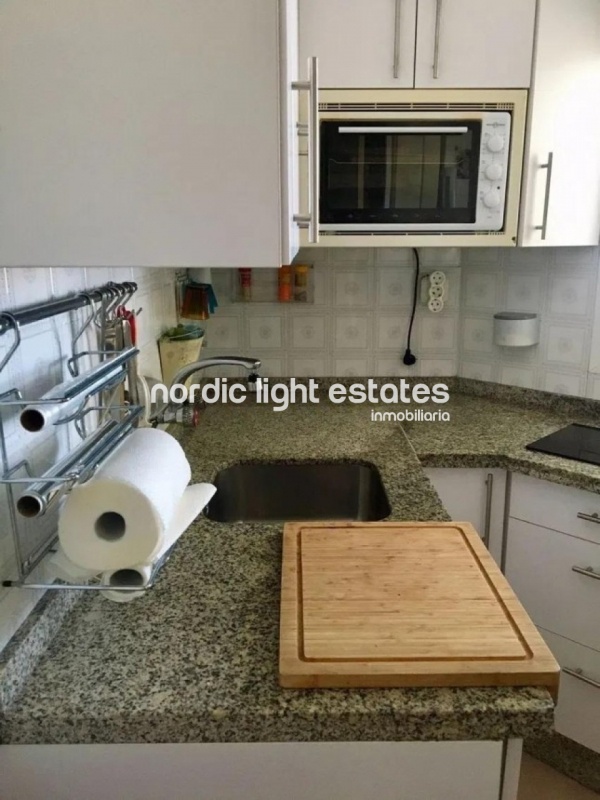 Apartamento céntrico zona Bajondillo. Plaza de parking y trastero
