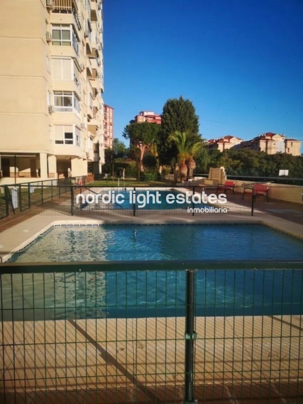 Bonito piso 4 dormitorios, 2 baños, piscina