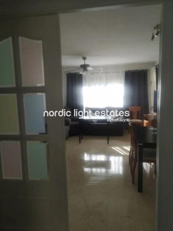 Bonito piso 4 dormitorios, 2 baños, piscina