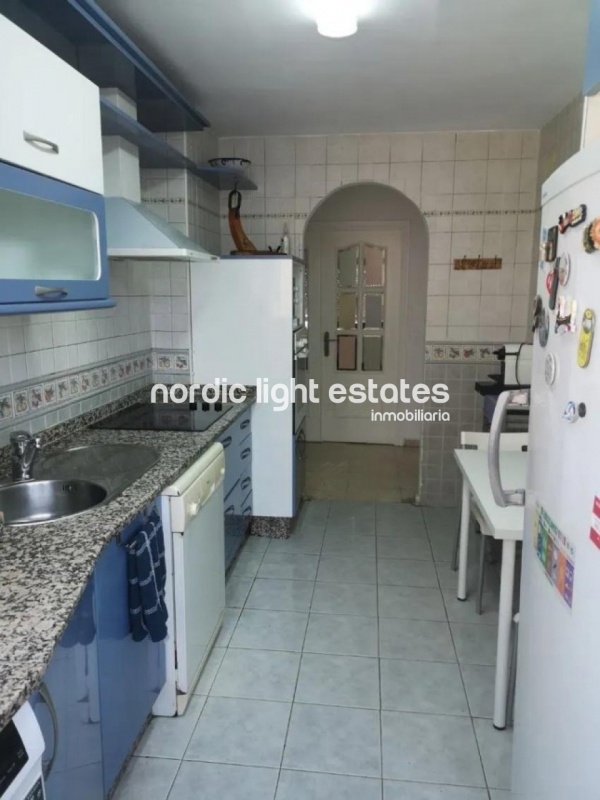 Bonito piso 4 dormitorios, 2 baños, piscina