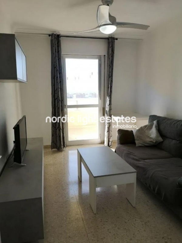 Bonito piso 4 dormitorios, 2 baños, piscina