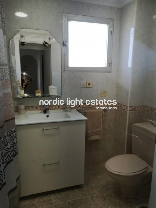 Bonito piso 4 dormitorios, 2 baños, piscina