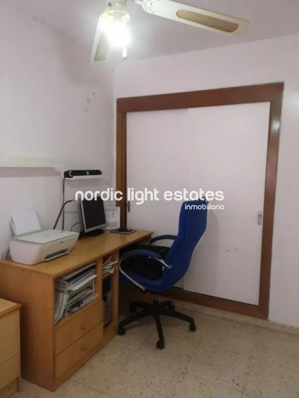 Bonito piso 4 dormitorios, 2 baños, piscina