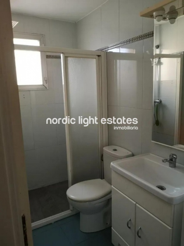 Bonito piso 4 dormitorios, 2 baños, piscina