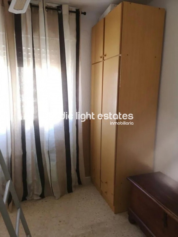 Bonito piso 4 dormitorios, 2 baños, piscina