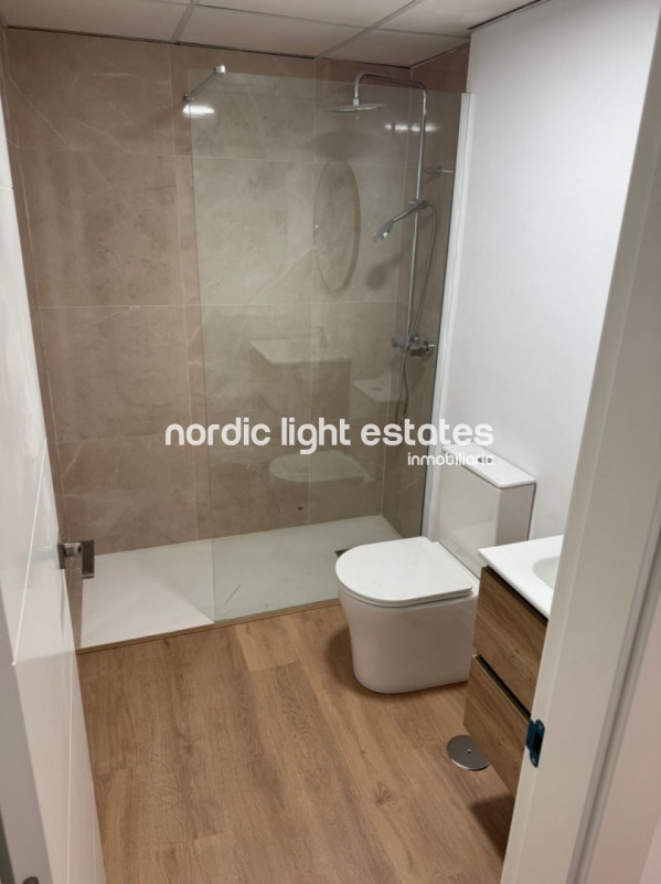 Impresionante ático de gran tamaño con plaza de garaje y trastero