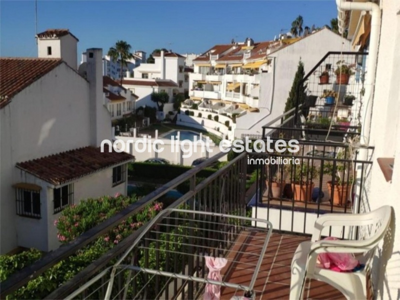 Gran casa adosada al sur de 4 dormitorios y cochera