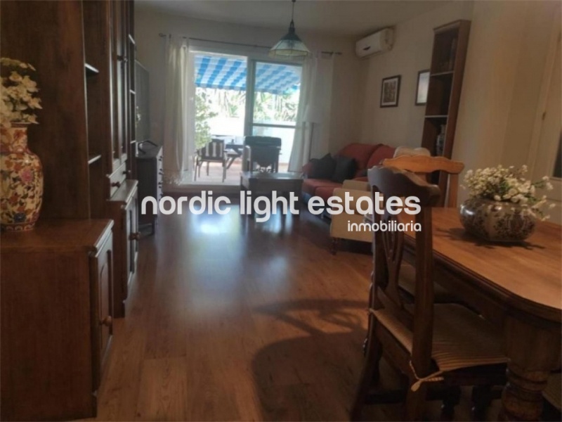 Precioso apartamento con una terraza de 30m2, parking y trastero