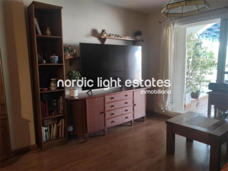 Precioso apartamento con una terraza de 30m2, parking y trastero