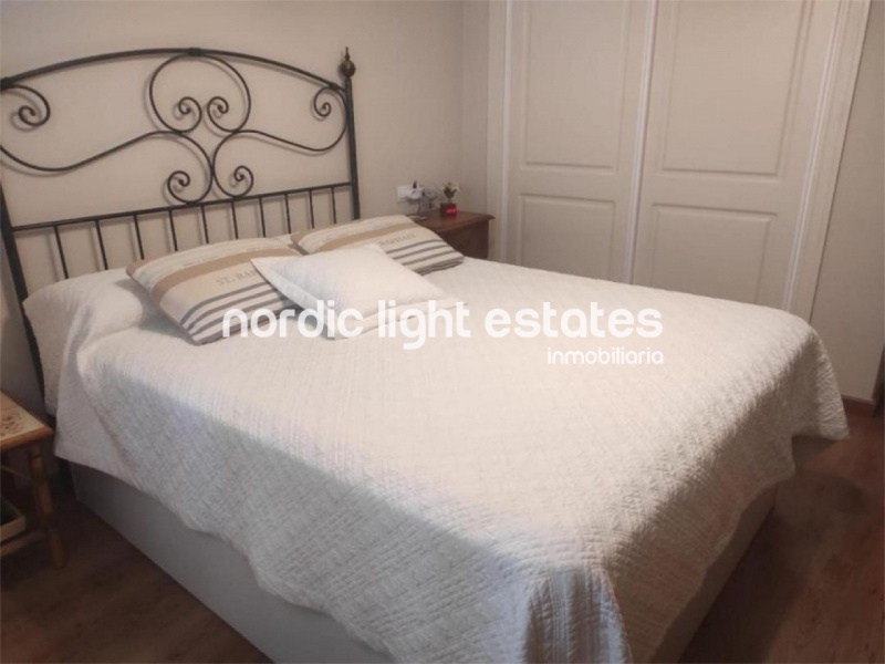 Precioso apartamento con una terraza de 30m2, parking y trastero