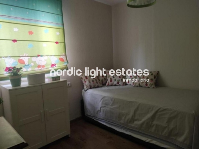 Precioso apartamento con una terraza de 30m2, parking y trastero