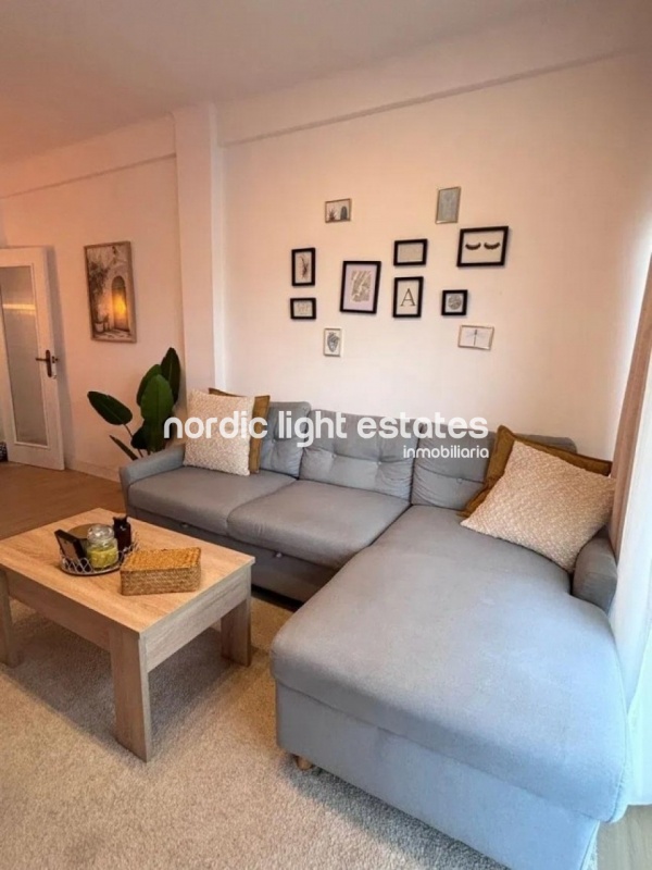 Elegante piso reformado en planta alta