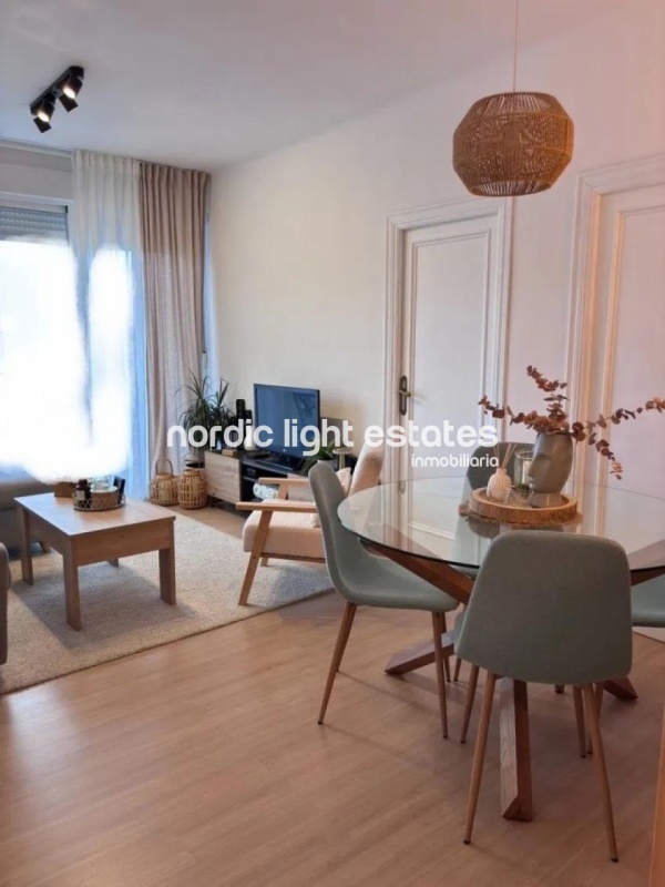 Elegante piso reformado en planta alta