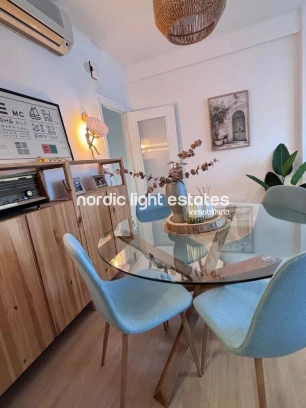 Elegante piso reformado en planta alta