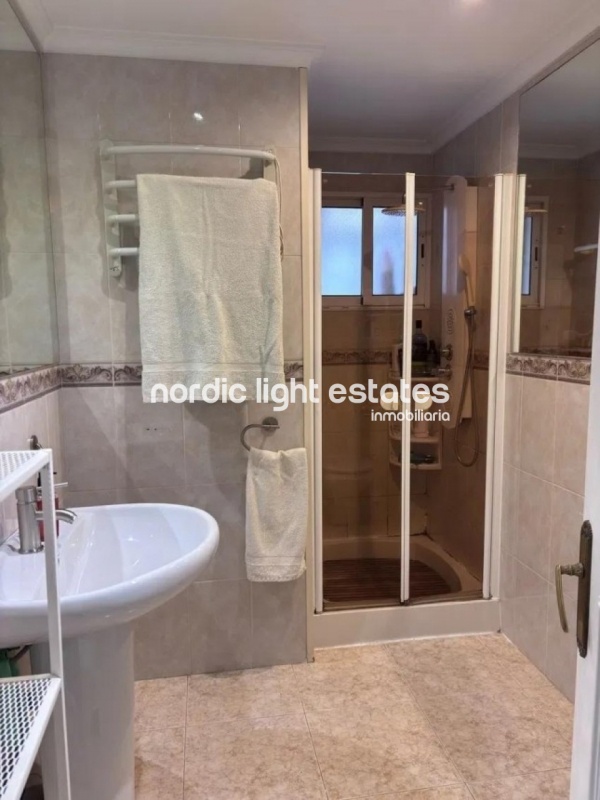 Elegante piso reformado en planta alta