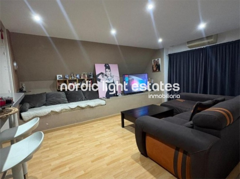 Elegante dúplex al sur reformado