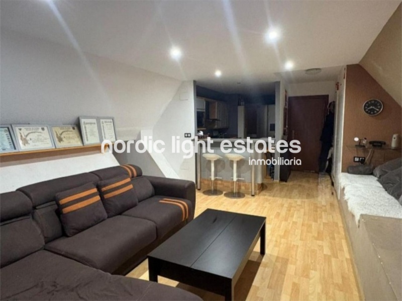 Elegante dúplex al sur reformado