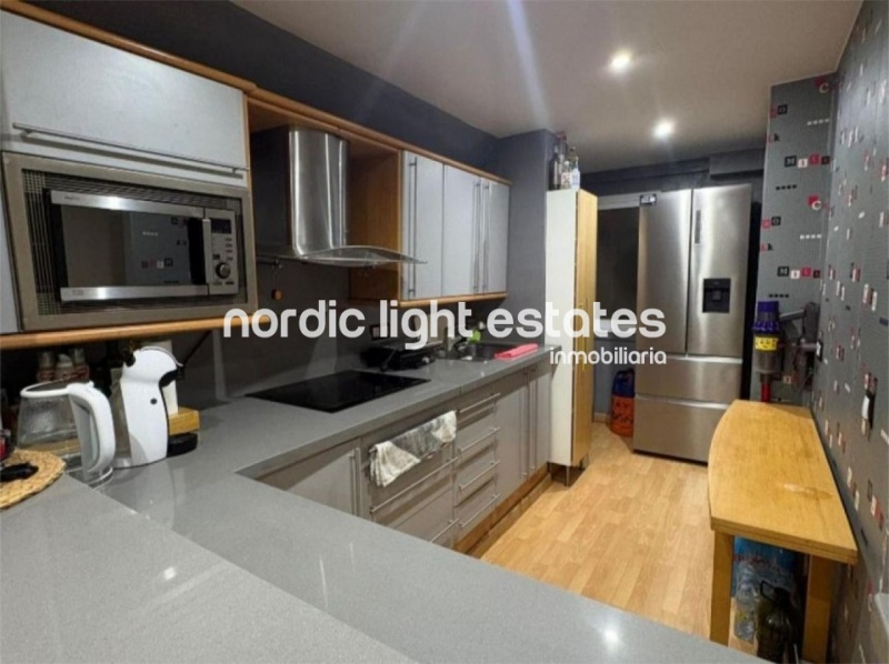 Elegante dúplex al sur reformado