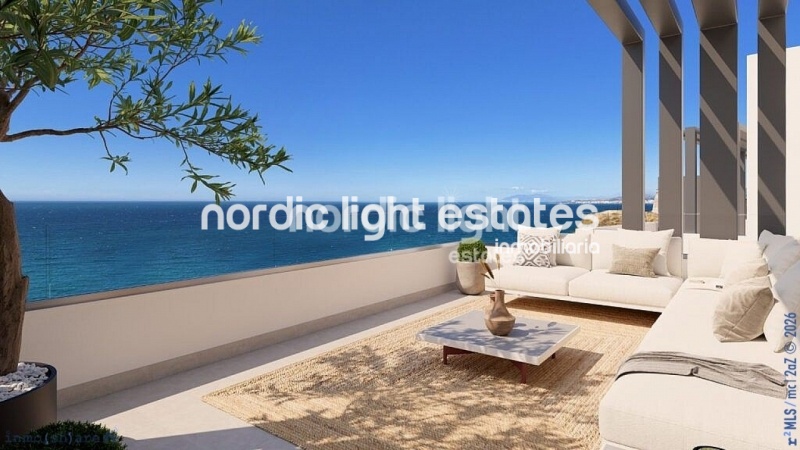 Primera linea de la playa. Villas a estrenar