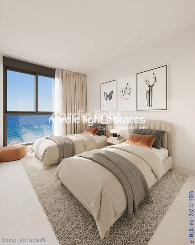 Primera linea de la playa. Villas a estrenar