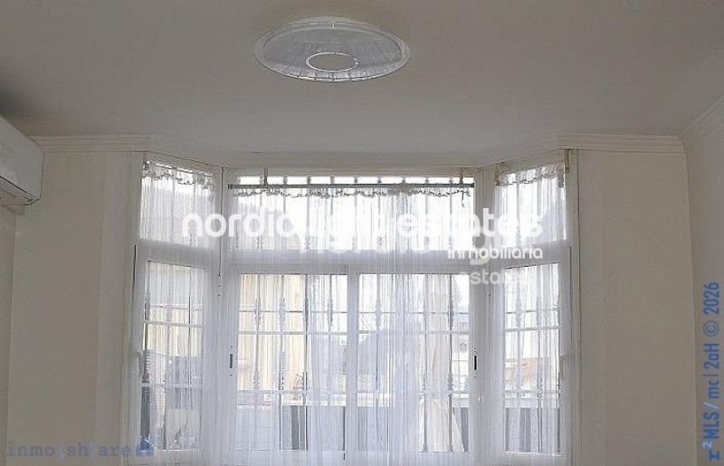 Bonita casa adosada en una urbanización