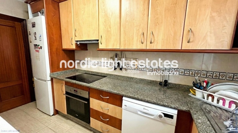 Bonita casa adosada en una urbanización