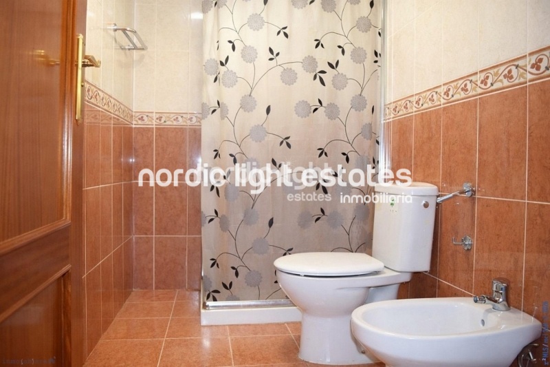 Bonita casa adosada en una urbanización