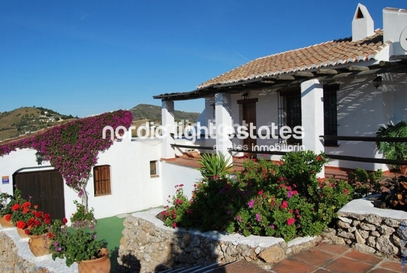 Unique estate, house and thriving business