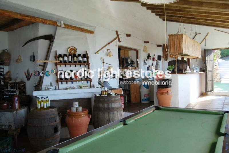 Unique estate, house and thriving business