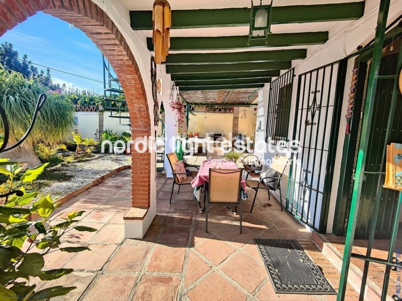Gran oportunidad. Casa de campo muy muy cerca de Nerja