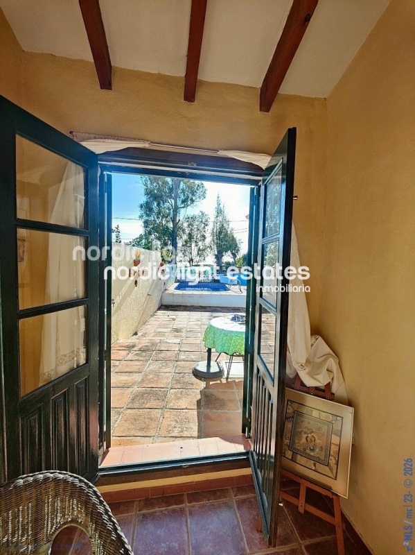 Gran oportunidad. Casa de campo muy muy cerca de Nerja