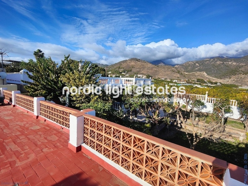 Gran oportunidad. Casa de campo muy muy cerca de Nerja